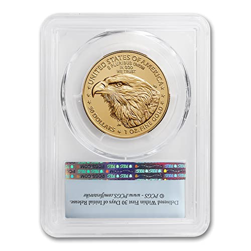 Монети, в кюлчета с американския златен орел MS-70 без знака на ментата 2023 година с тегло 1 унция (етикет с флага на